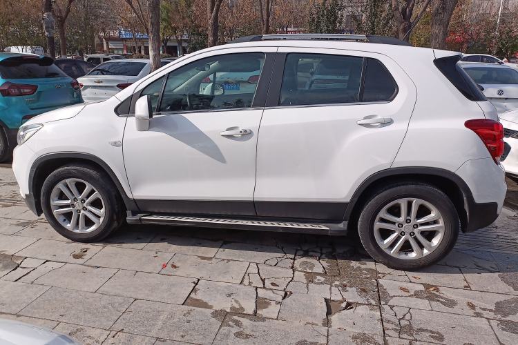 Used Chevrolet Trax 2017 1.4T Automatic Two-Wheel Drive Luxury Version Left Side
