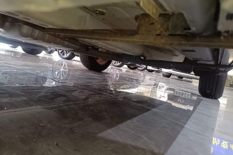 Used Chevrolet Trax 2017 1.4T Manual Two-Wheel Drive Comfort Model Left Side Sill