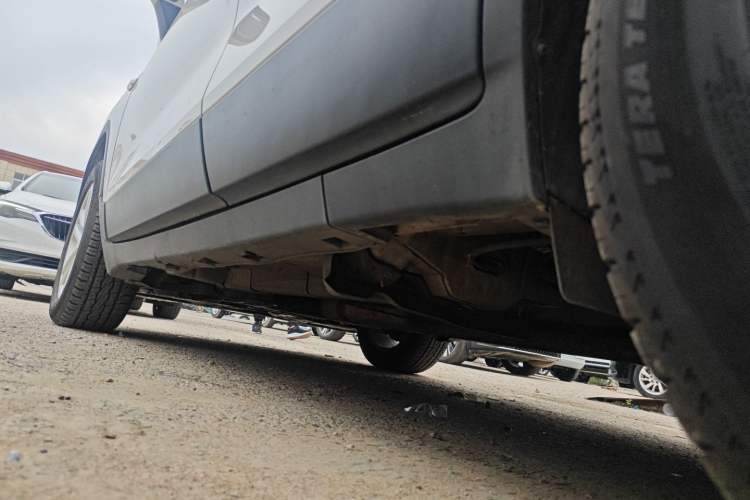Used Chevrolet Trax 2017 1.4T Automatic Two-Wheel Drive Comfort Version Left Side Sill
