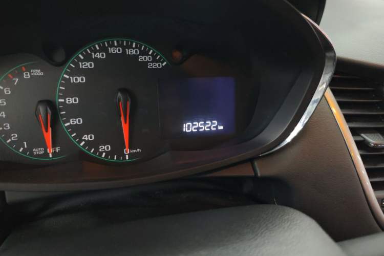Used Chevrolet Trax 2017 1.4T Automatic Two-Wheel Drive Luxury Version Odometer Close Up