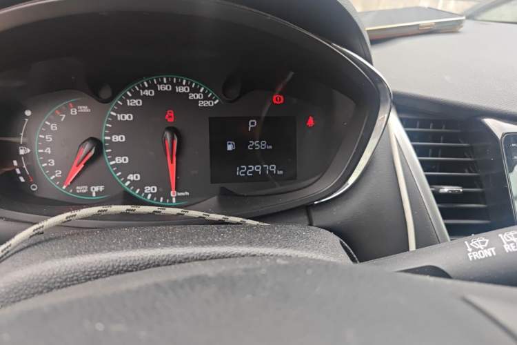 Used Chevrolet Trax 2017 1.4T Automatic Two-Wheel Drive Comfort Version Odometer Close Up