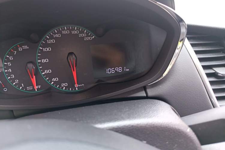 Used Chevrolet Trax 2017 1.4T Automatic Two-Wheel Drive Comfort Version Odometer Close Up