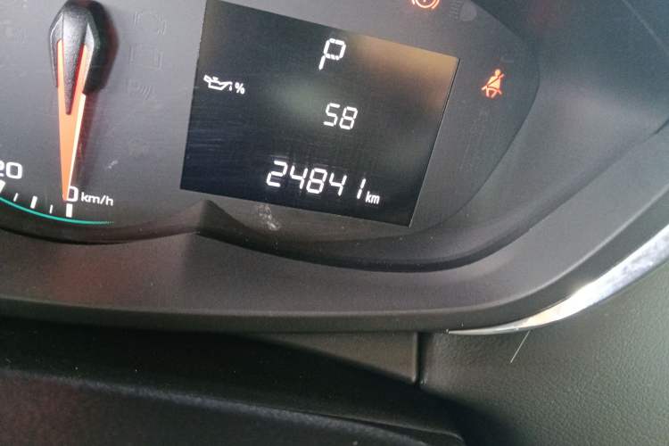 Used Chevrolet Trax 2017 1.4T Automatic Two-Wheel Drive Comfort Version Odometer Close Up