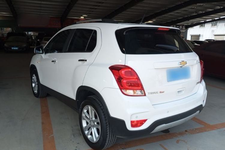 Used Chevrolet Trax 2017 1.4T Automatic All-Wheel-Drive Flagship Model Rear Left 45 Deg