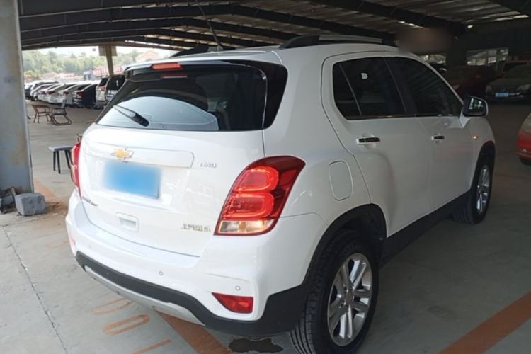 Used Chevrolet Trax 2017 1.4T Automatic All-Wheel-Drive Flagship Model Rear Right 45 Deg