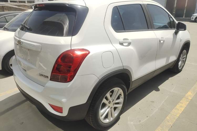 Used Chevrolet Trax 2017 1.4T Automatic Two-Wheel Drive Comfort Version Rear Right 45 Deg