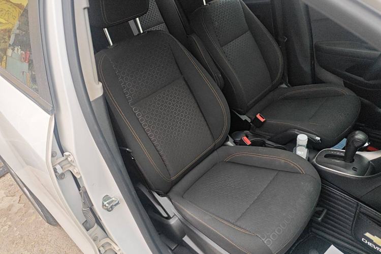 Used Chevrolet Trax 2017 1.4T Automatic Two-Wheel Drive Comfort Version Right Front Seat
