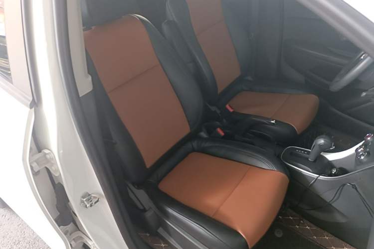 Used Chevrolet Trax 2017 1.4T Automatic Two-Wheel Drive Comfort Version Right Front Seat