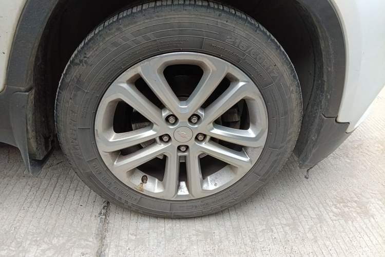 Used Chevrolet Trax 2017 1.4T Automatic Two-Wheel Drive Comfort Version Right Front Wheel Hub
