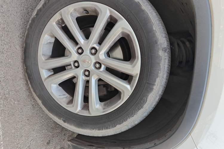 Used Chevrolet Trax 2017 1.4T Automatic Two-Wheel Drive Comfort Version Right Front Wheel Hub
