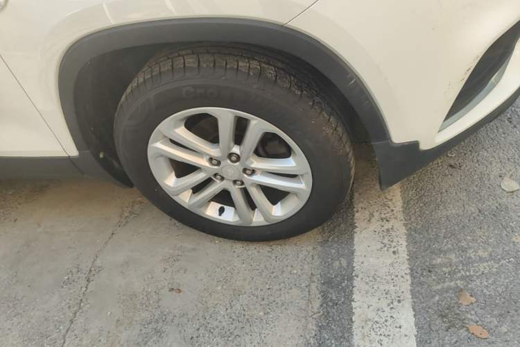 Used Chevrolet Trax 2017 1.4T Automatic Two-Wheel Drive Comfort Version Right Front Wheel Hub