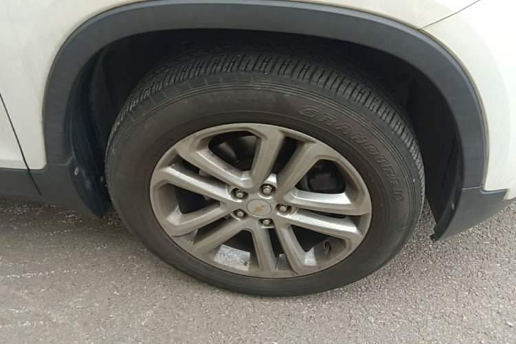 Used Chevrolet Trax 2017 1.4T Automatic Two-Wheel Drive Luxury Version Right Front Wheel Hub