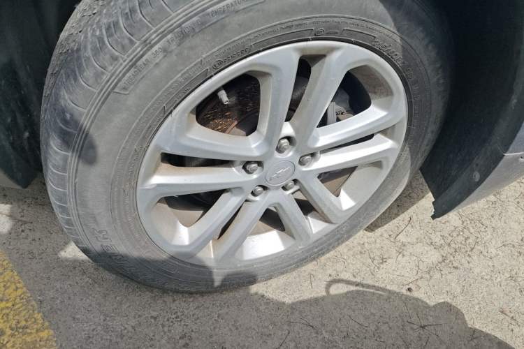 Used Chevrolet Trax 2017 1.4T Automatic Two-Wheel Drive Comfort Version Right Front Wheel Hub