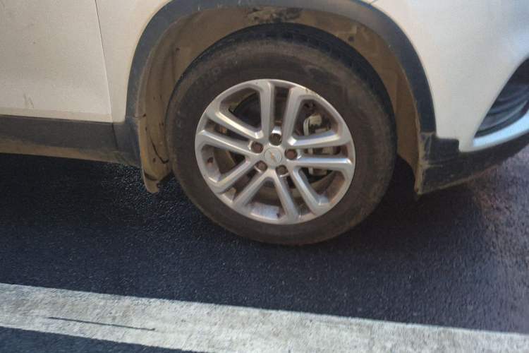 Used Chevrolet Trax 2017 1.4T Automatic Two-Wheel Drive Comfort Version Right Front Wheel Hub