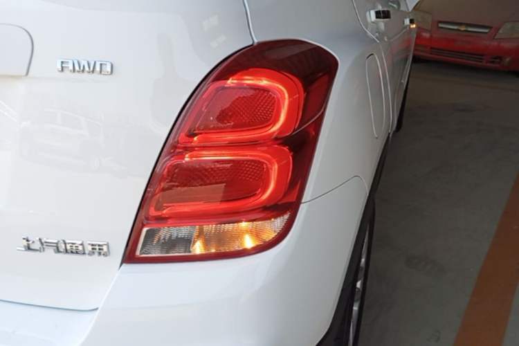 Used Chevrolet Trax 2017 1.4T Automatic All-Wheel-Drive Flagship Model Right Rear Taillight