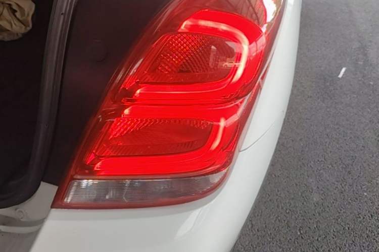 Used Chevrolet Trax 2017 1.4T Automatic Two-Wheel Drive Luxury Version Right Rear Taillight