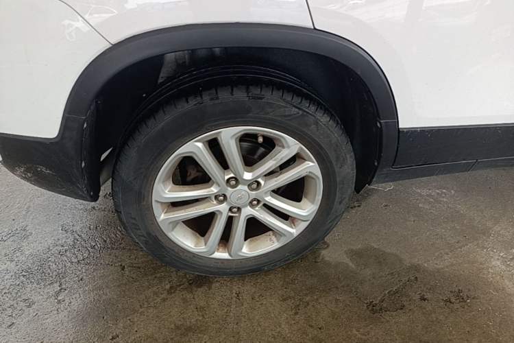 Used Chevrolet Trax 2017 1.4T Automatic Two-Wheel Drive Luxury Version Right Rear Wheel Hub