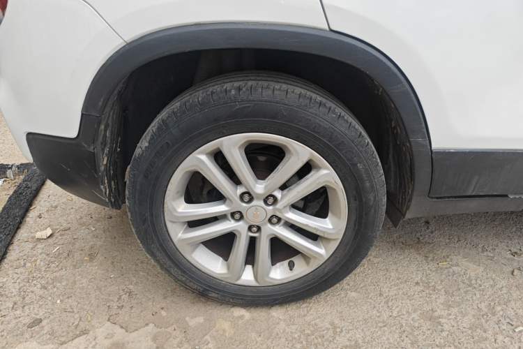 Used Chevrolet Trax 2017 1.4T Automatic Two-Wheel Drive Comfort Version Right Rear Wheel Hub