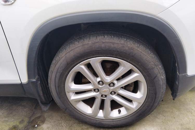 Used Chevrolet Trax 2017 1.4T Manual Two-Wheel Drive Comfort Model Right Rear Wheel Hub