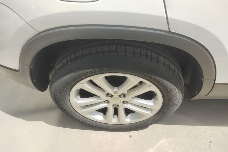 Used Chevrolet Trax 2017 1.4T Automatic Two-Wheel Drive Comfort Version Right Rear Wheel Hub