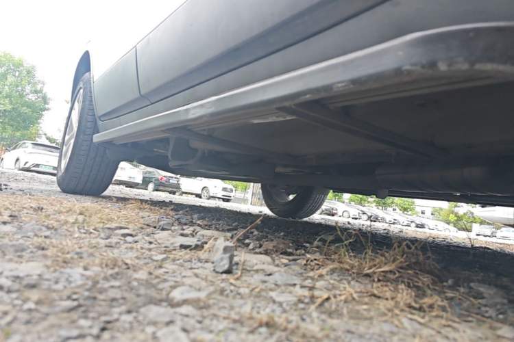 Used Chevrolet Trax 2017 1.4T Automatic Two-Wheel Drive Comfort Version Right Side Sill