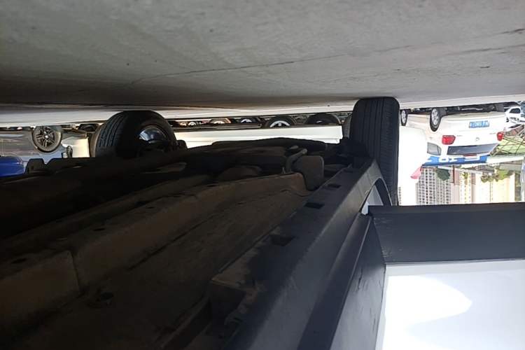 Used Chevrolet Trax 2017 1.4T Automatic Two-Wheel Drive Comfort Version Right Side Sill