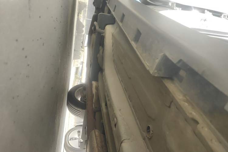 Used Chevrolet Trax 2017 1.4T Automatic Two-Wheel Drive Comfort Version Right Side Sill