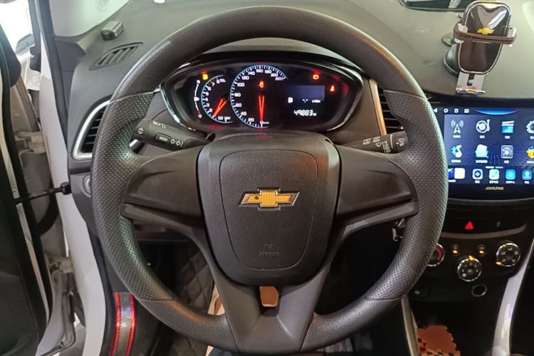 Used Chevrolet Trax 2017 1.4T Manual Two-Wheel Drive Comfort Model Steering Wheel