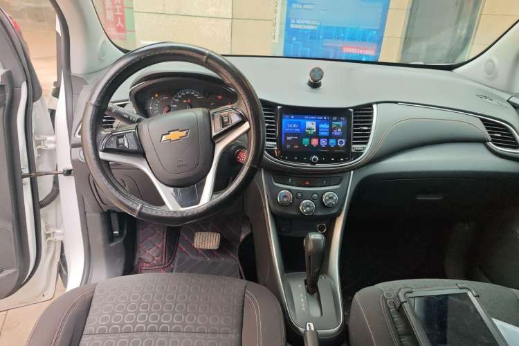Used Chevrolet Trax 2017 1.4T Automatic Two-Wheel Drive Comfort Version Steering Wheel