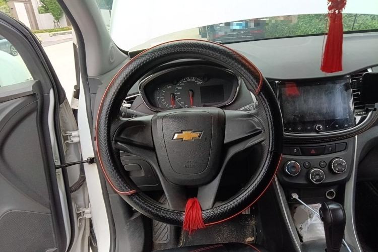 Used Chevrolet Trax 2017 1.4T Automatic Two-Wheel Drive Comfort Version Steering Wheel