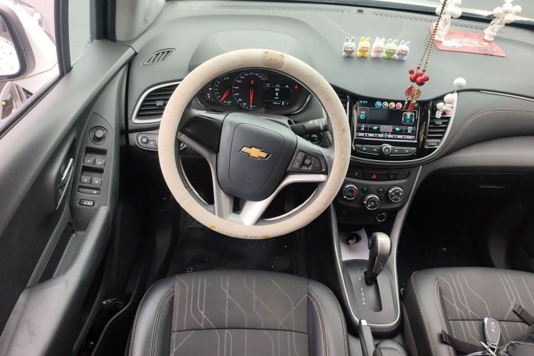 Used Chevrolet Trax 2017 1.4T Automatic Two-Wheel Drive Luxury Version Steering Wheel