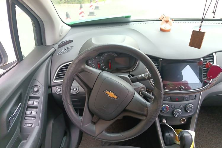 Used Chevrolet Trax 2017 1.4T Automatic Two-Wheel Drive Comfort Version Steering Wheel