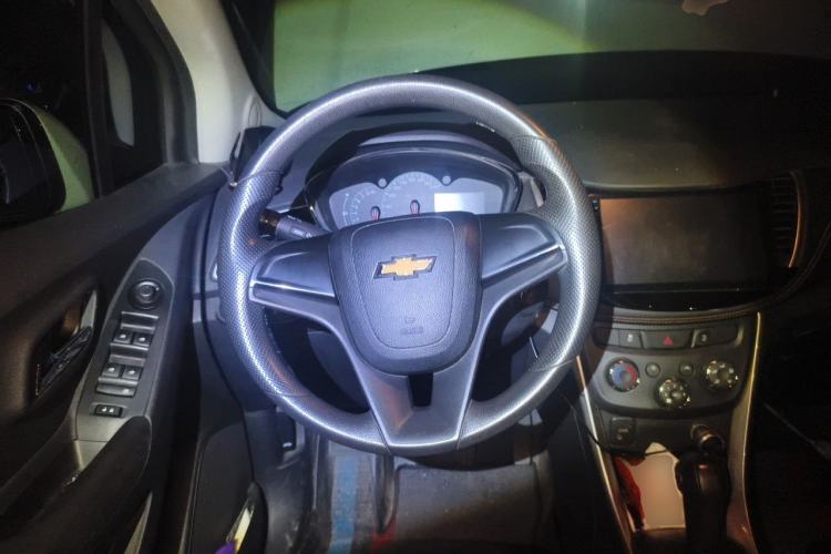 Used Chevrolet Trax 2017 1.4T Automatic Two-Wheel Drive Comfort Version Steering Wheel