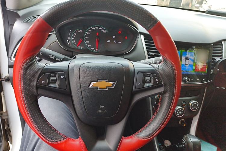 Used Chevrolet Trax 2017 1.4T Automatic Two-Wheel Drive Comfort Version Steering Wheel