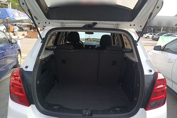 Used Chevrolet Trax 2017 1.4T Automatic Two-Wheel Drive Comfort Version Trunk