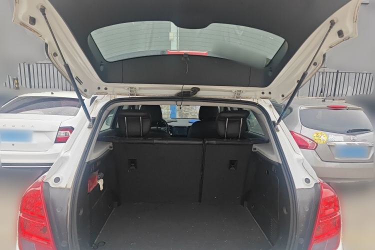 Used Chevrolet Trax 2017 1.4T Automatic Two-Wheel Drive Comfort Version Trunk
