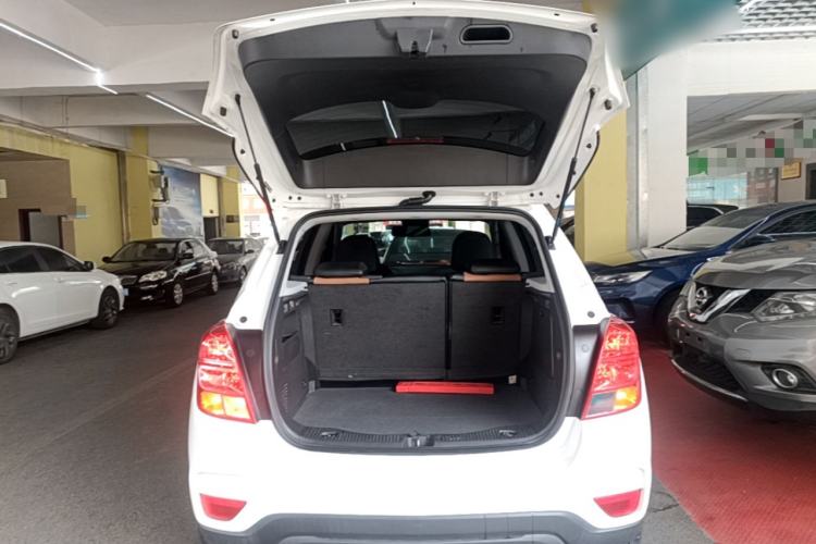 Used Chevrolet Trax 2017 1.4T Automatic Two-Wheel Drive Comfort Version Trunk