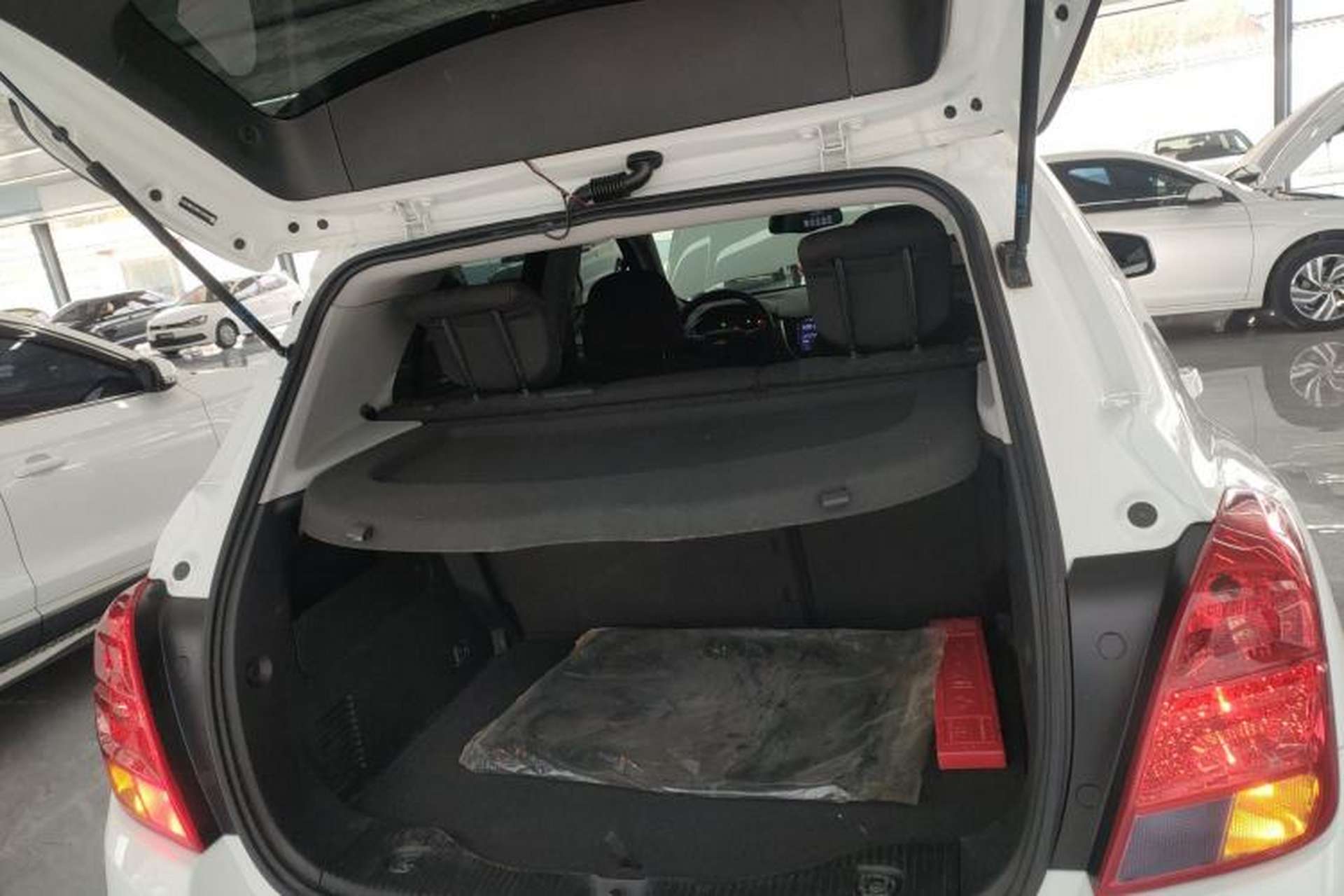 Used Chevrolet Trax 2017 1.4T Automatic Two-Wheel Drive Comfort Version Trunk