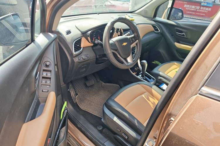 Used Chevrolet Trax 2017 1.4T Automatic All-Wheel-Drive Flagship Model Driver Seat
