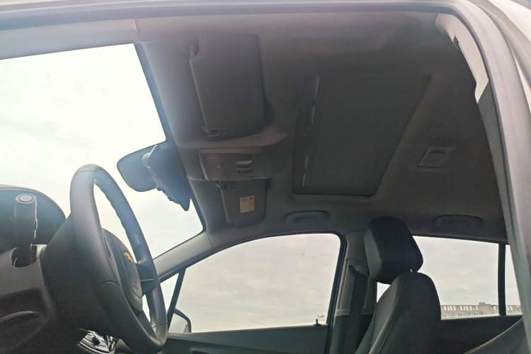 Used Chevrolet Trax 2018 330T Automatic Two-Wheel Drive Elite Model Headliner