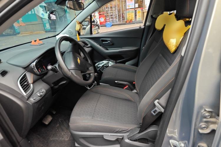 Used Chevrolet Trax 2018 330T Automatic Two-Wheel Drive Elite Model Left Front Seat