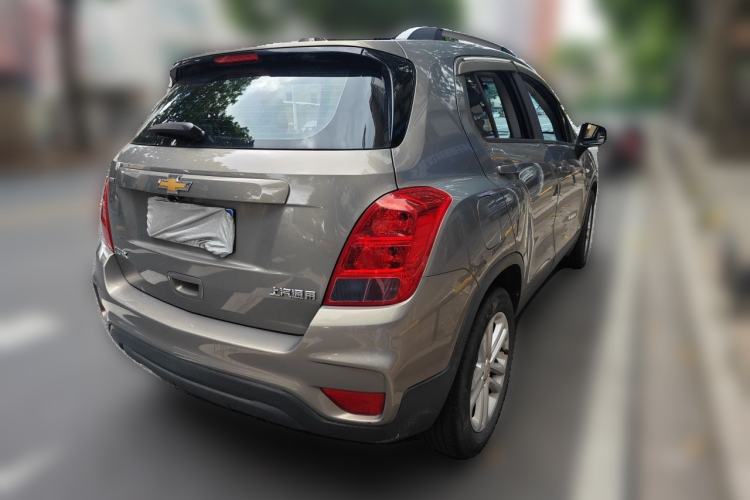 Used Chevrolet Trax 2018 330T Automatic Two-Wheel Drive Elite Model Rear Right 45 Deg