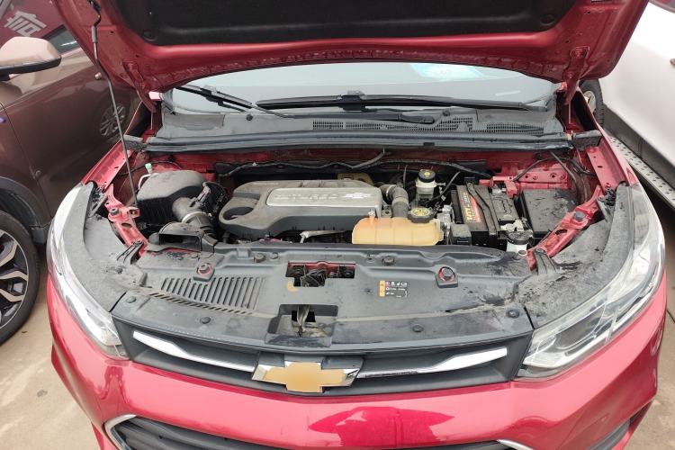 Used Chevrolet Trax 2018 330T Automatic Two-Wheel Drive Elite Model Engine Bay