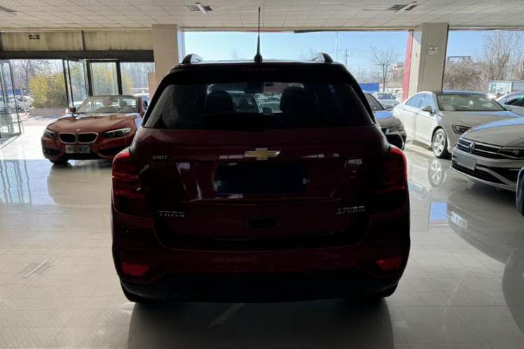 Used Chevrolet Trax 2018 330T Automatic Two-Wheel Drive Elite Model Exterior 1
