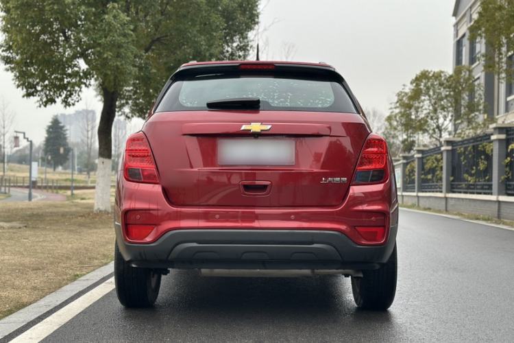 Used Chevrolet Trax 2018 330T Automatic Two-Wheel Drive Elite Model Exterior 1