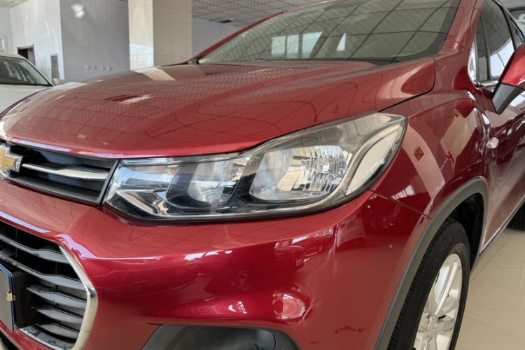 Used Chevrolet Trax 2018 330T Automatic Two-Wheel Drive Elite Model Exterior 15