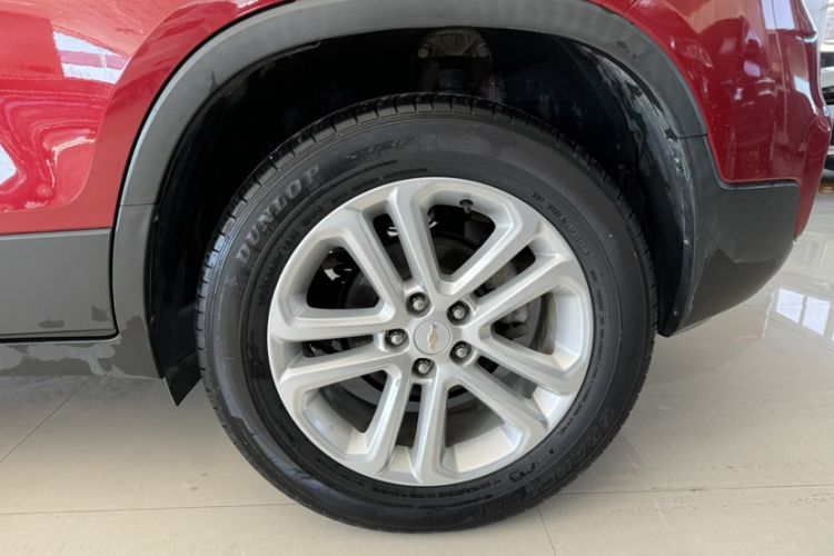 Used Chevrolet Trax 2018 330T Automatic Two-Wheel Drive Elite Model Exterior 8