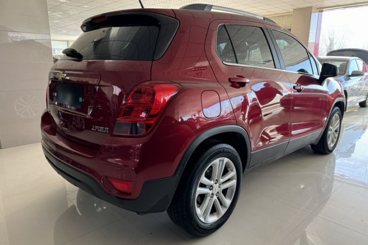 Used Chevrolet Trax 2018 330T Automatic Two-Wheel Drive Elite Model Exterior 9