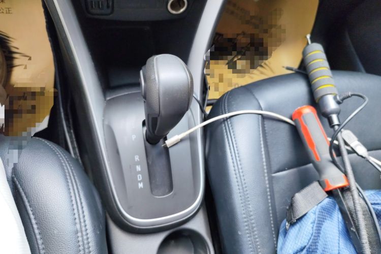 Used Chevrolet Trax 2018 330T Automatic Two-Wheel Drive Elite Model Gear Lever
