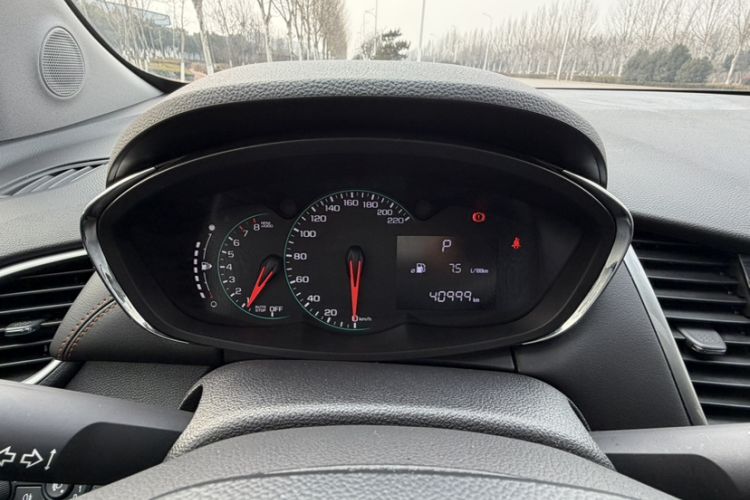 Used Chevrolet Trax 2018 330T Automatic Two-Wheel Drive Elite Model Instrument Cluster